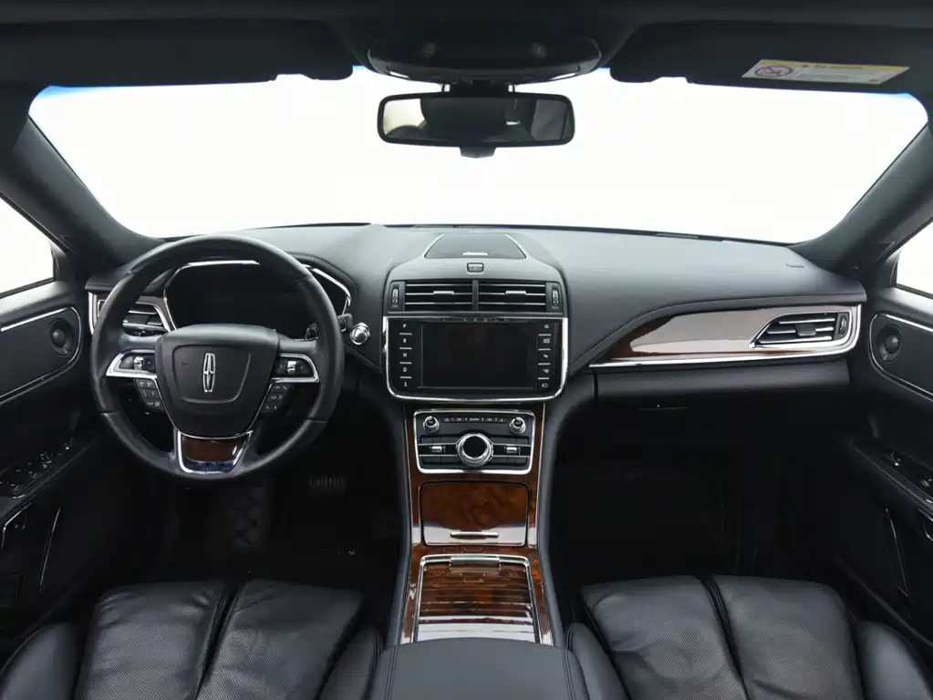 LINCOLN CONTINENTAL 2021
