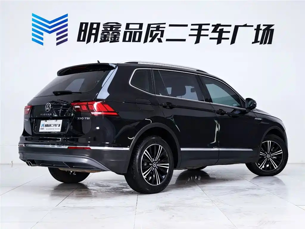 VOLKSWAGEN TIGUAN L 2021