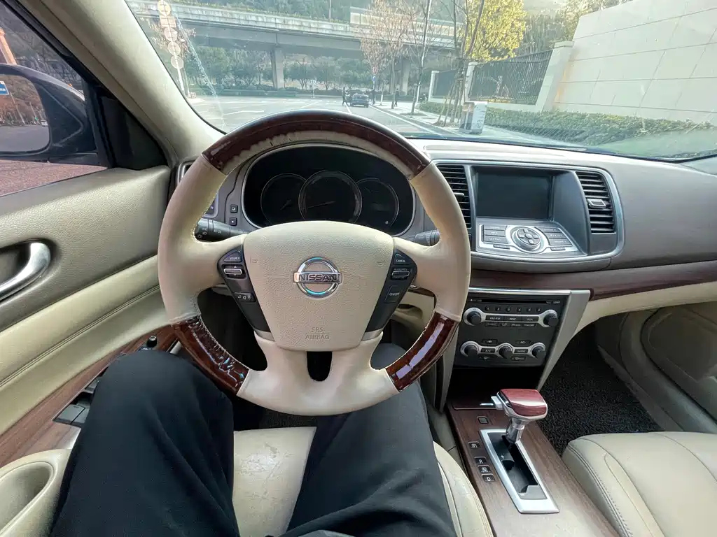 NISSAN TEANA 2009