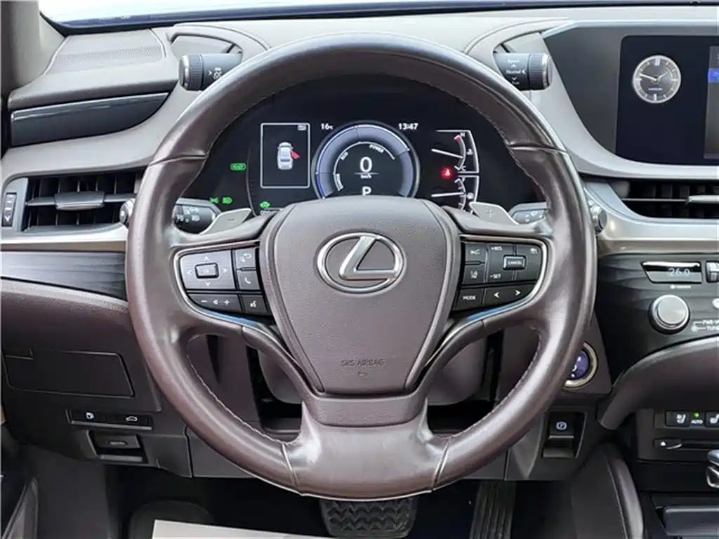 LEXUS ES 2021