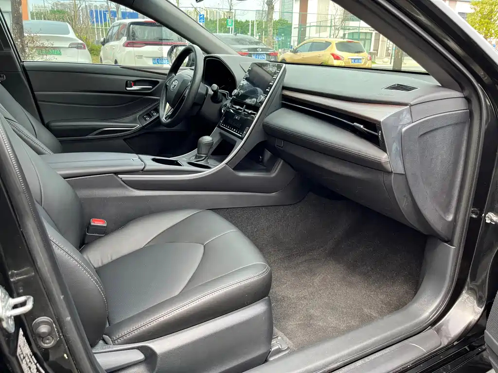 TOYOTA AVALON 2021