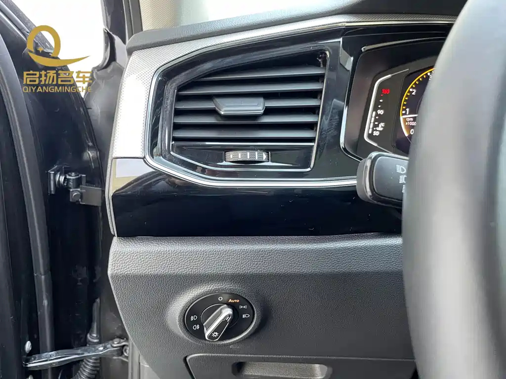 VOLKSWAGEN TAYRON 2022