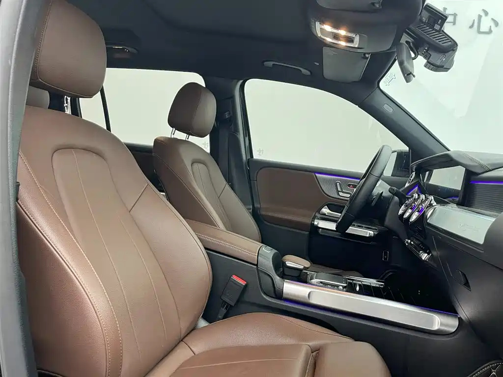 MERCEDES BENZ GLB 2021