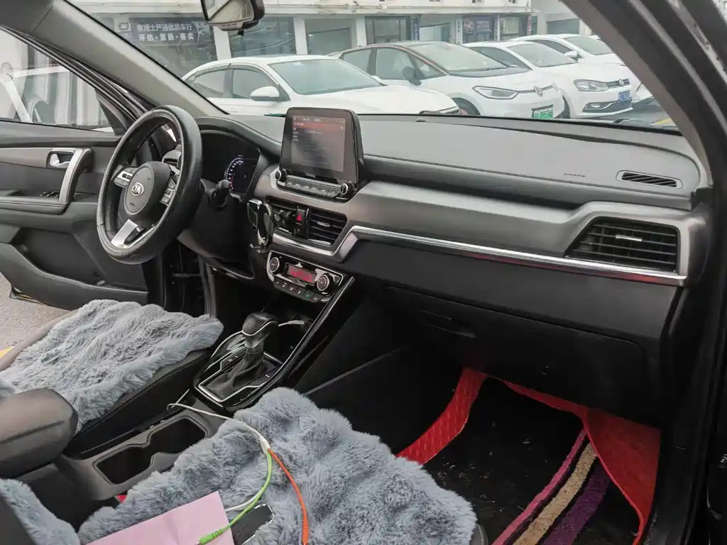 KIA SPORTAGE 2021