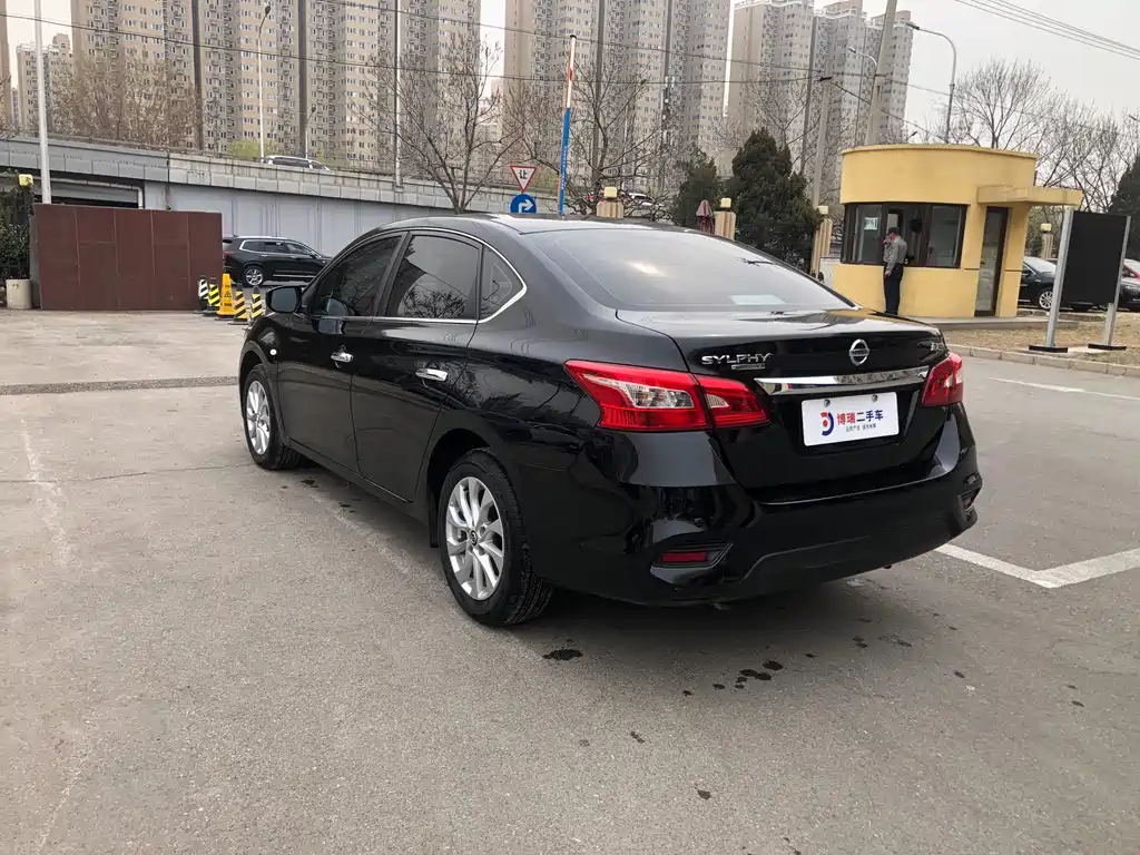 NISSAN SYLPHY 2022