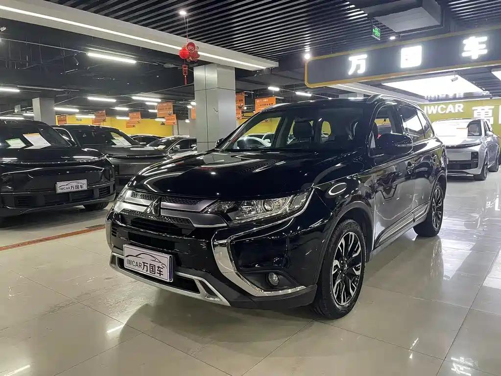 MITSUBISHI OUTLANDER 2019
