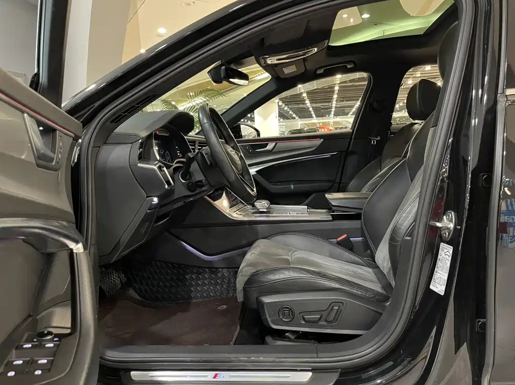 AUDI A6L 2021