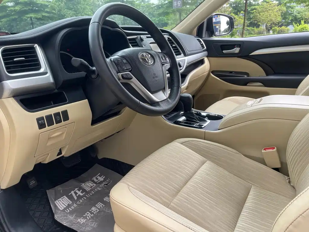 TOYOTA HIGHLANDER 2021