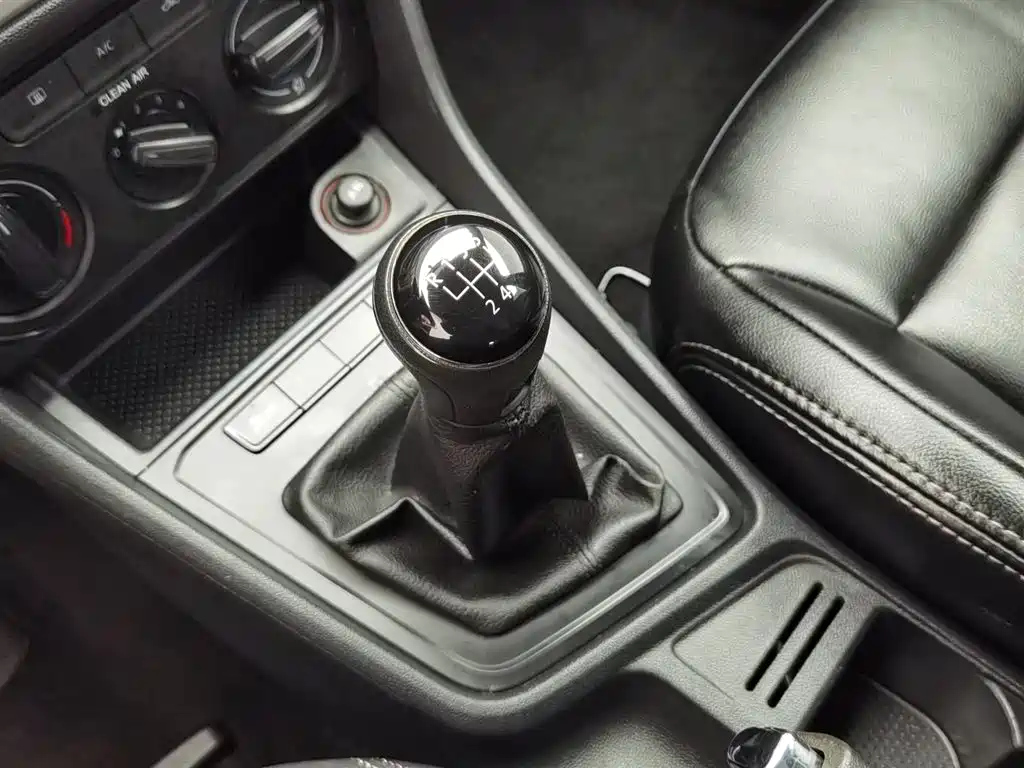 VOLKSWAGEN LAVIDA 2018