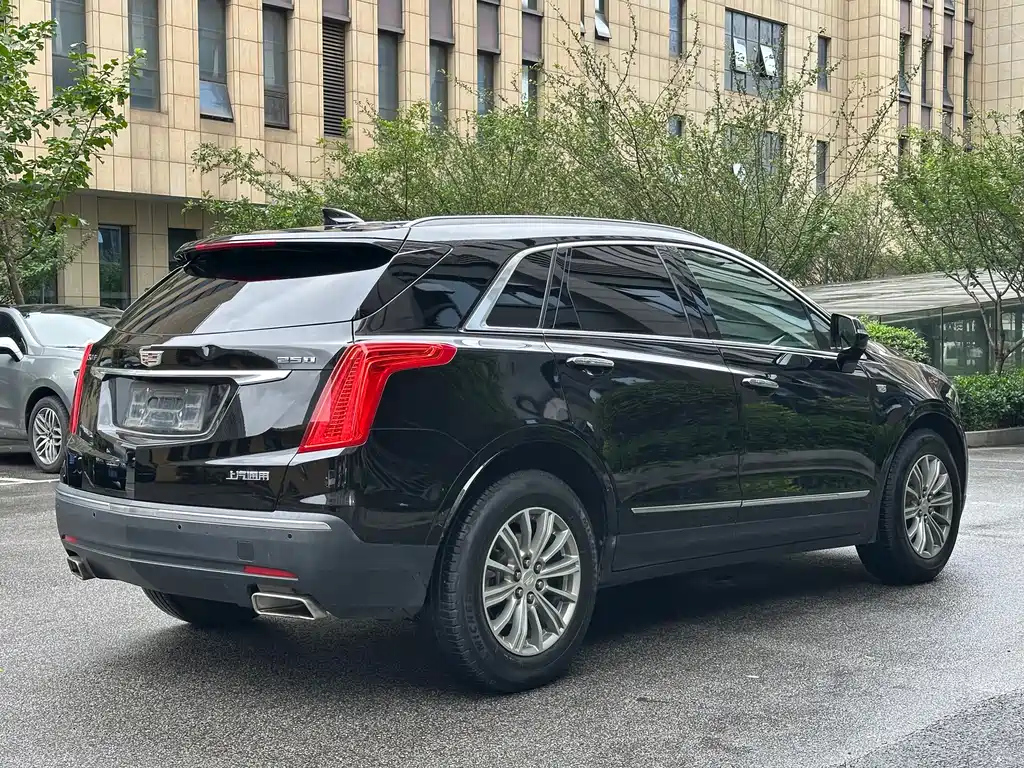 CADILLAC XT5 2018