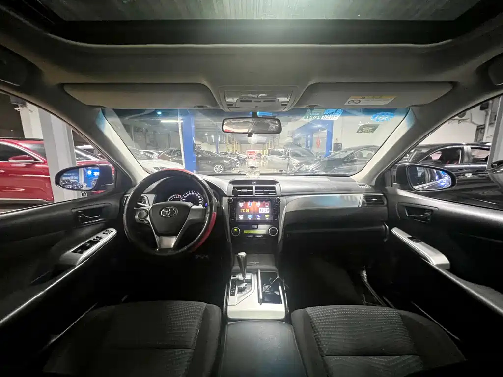 TOYOTA CAMRY 2014