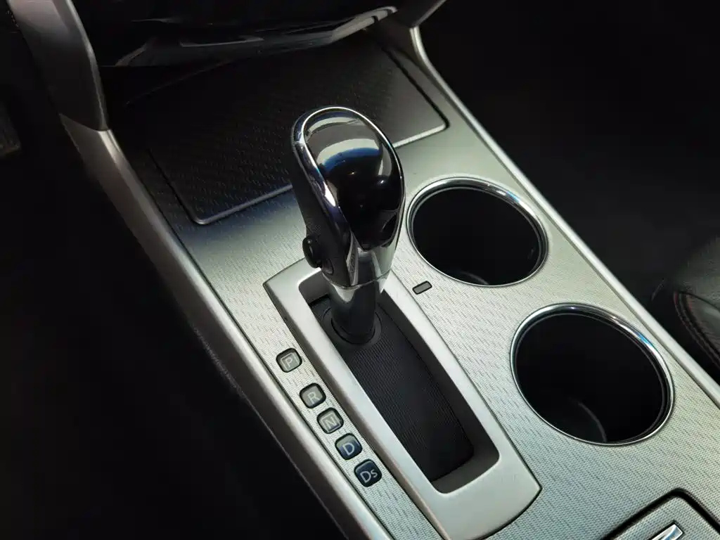 NISSAN TEANA 2018