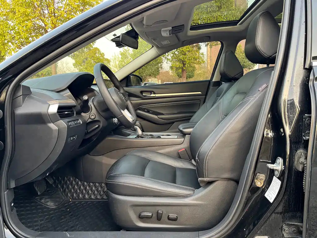NISSAN TEANA 2021