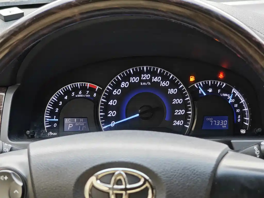 TOYOTA CAMRY 2016