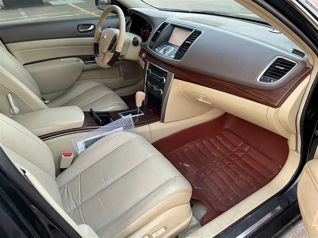 NISSAN TEANA 2009