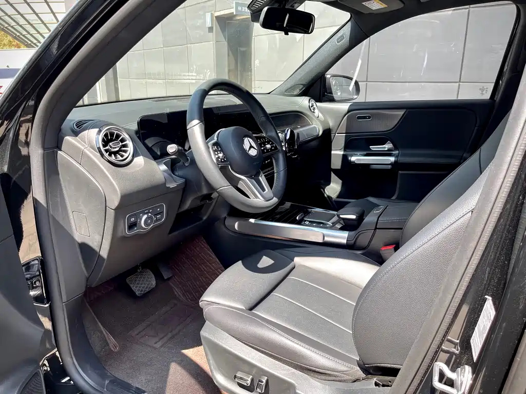 MERCEDES BENZ GLB 2022