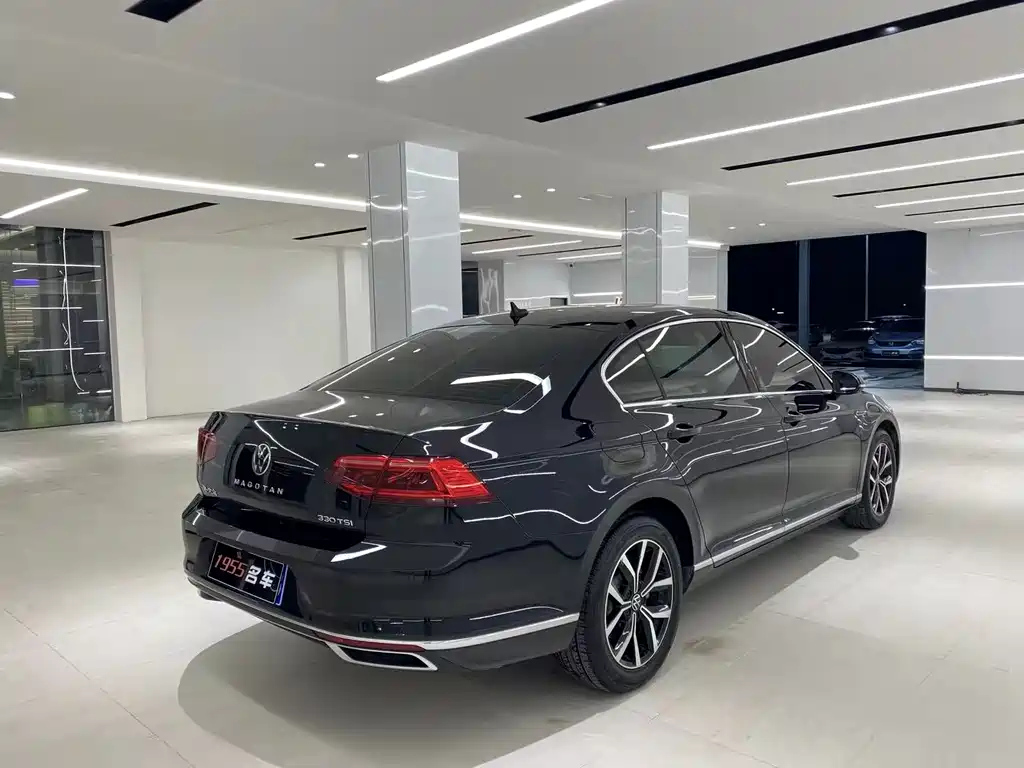 VOLKSWAGEN MAGOTAN 2022