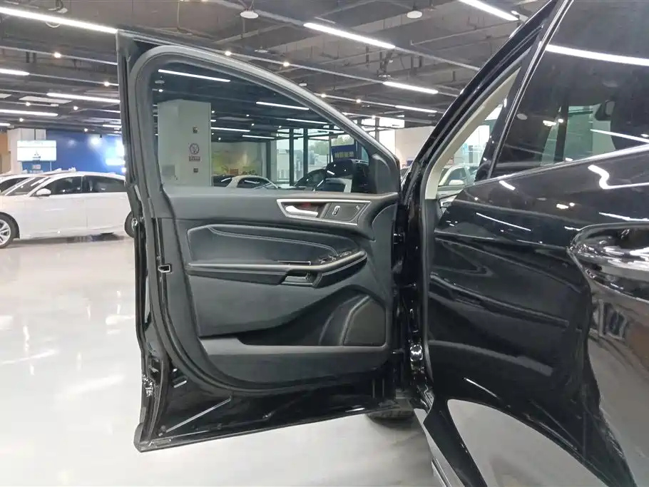 FORD EDGE 2021