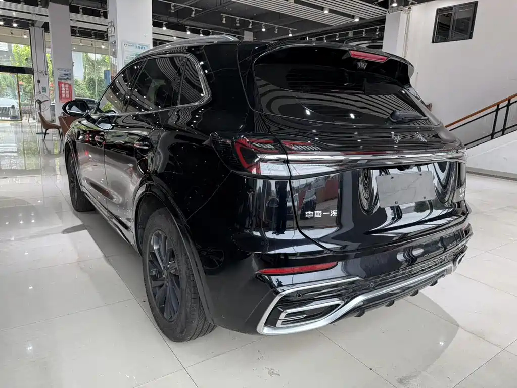 HONGQI HS5 2023