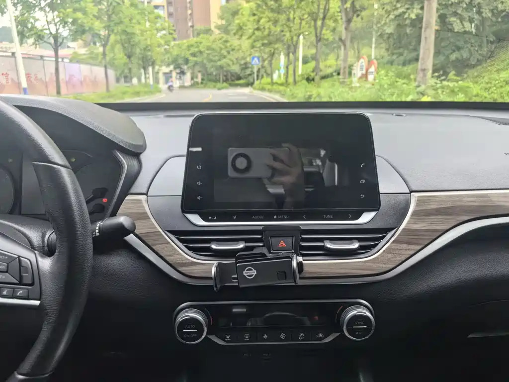NISSAN TEANA 2021