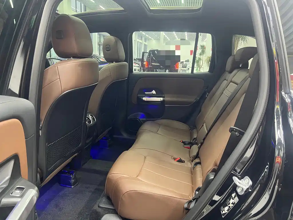 MERCEDES BENZ GLB 2023