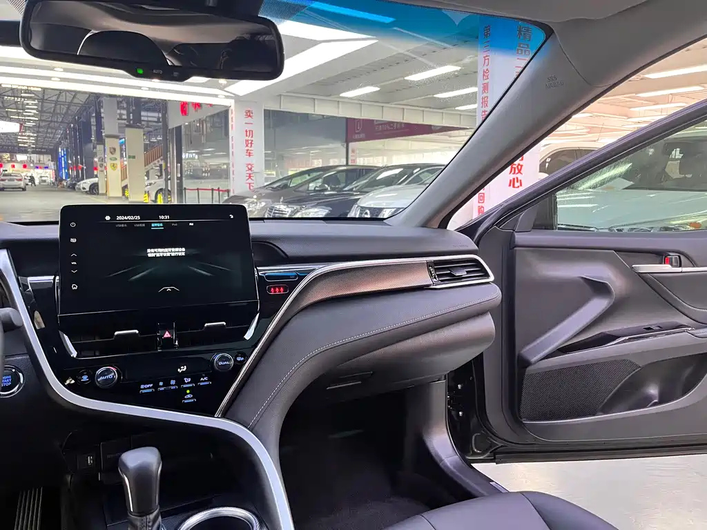 TOYOTA CAMRY 2022