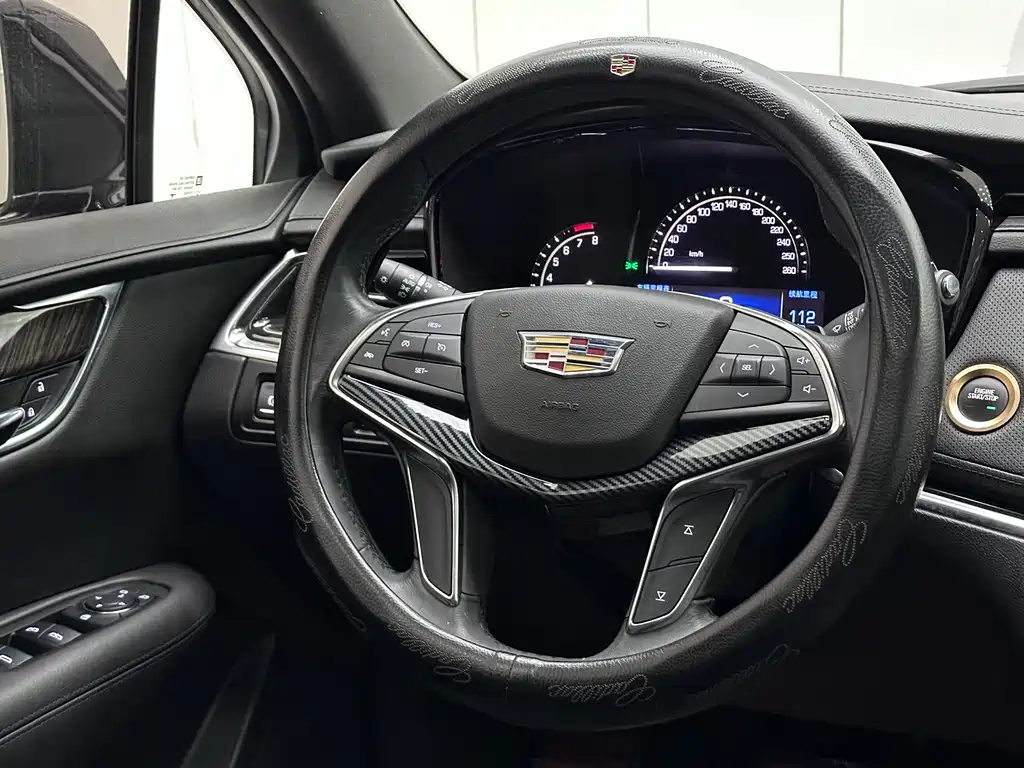 CADILLAC XT5 2019