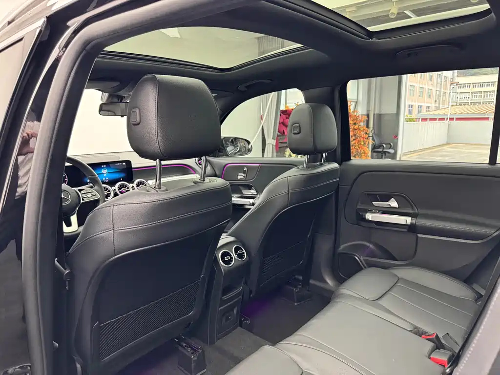 MERCEDES BENZ GLB 2021