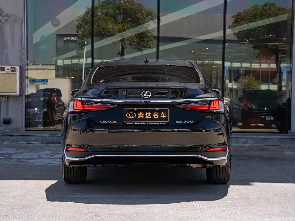 LEXUS ES 2024