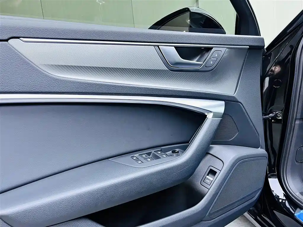 AUDI A6L 2021