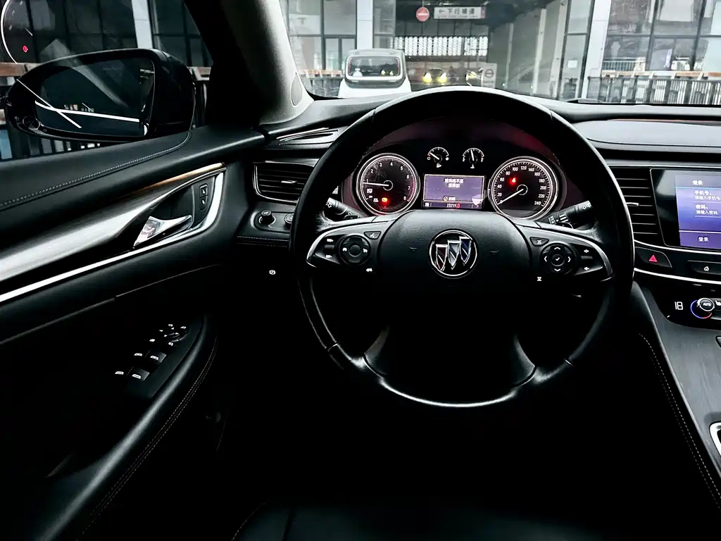 BUICK LACROSSE 2021