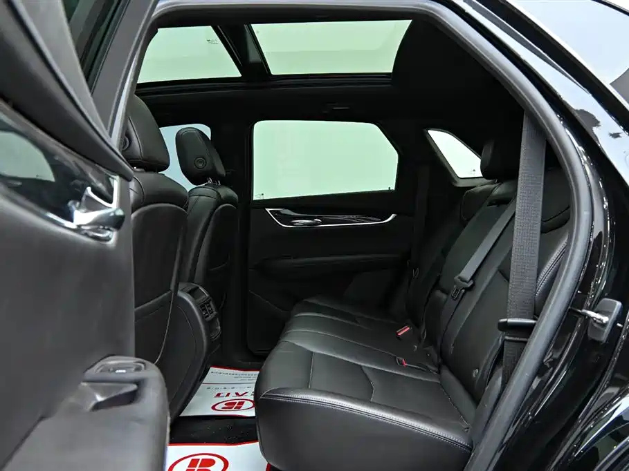 CADILLAC XT5 2022