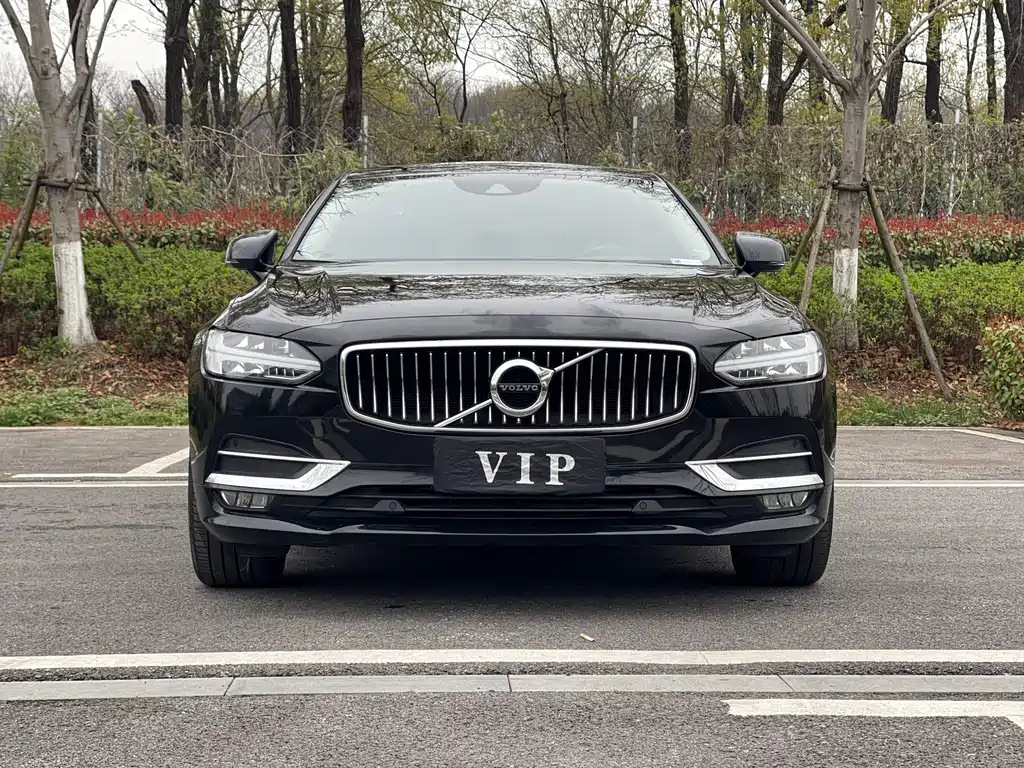 VOLVO S90 2020