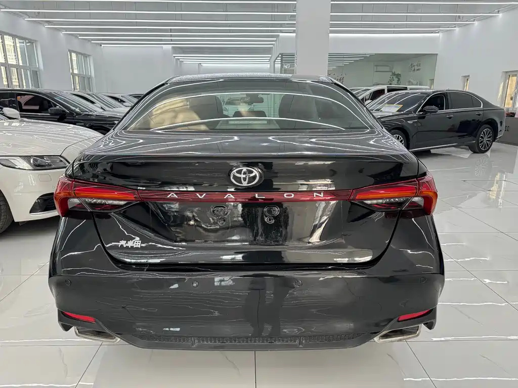 TOYOTA AVALON 2021