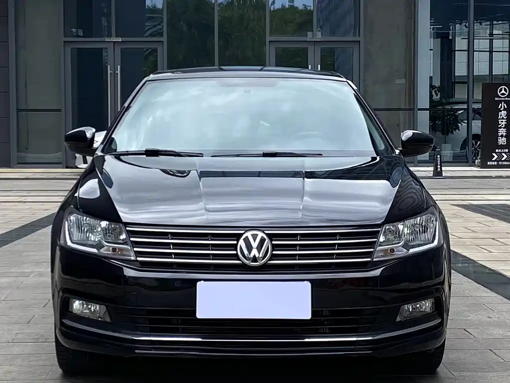VOLKSWAGEN LAVIDA 2018