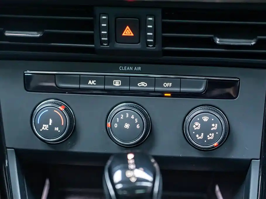VOLKSWAGEN PASSAT 2022