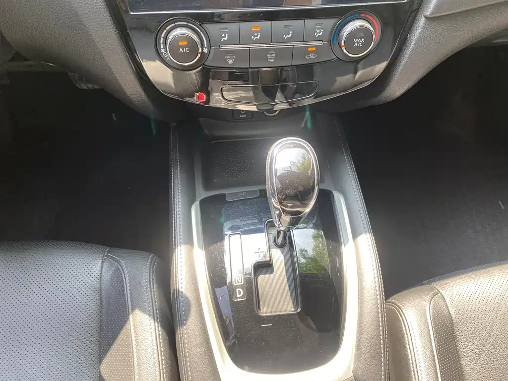 NISSAN X-TRAIL 2017