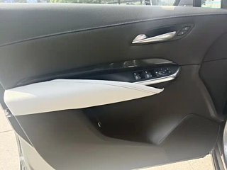 CADILLAC XT4  2024 YEAR 28T 2WD PREMIUM 2024