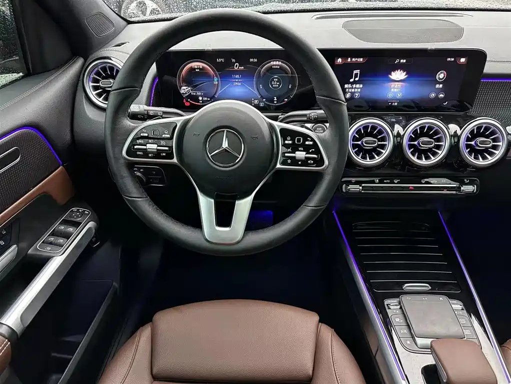 MERCEDES BENZ GLB 2022