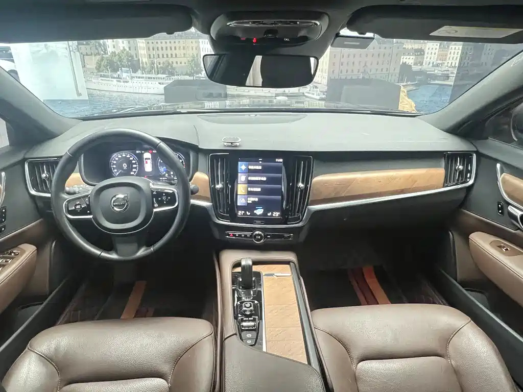 VOLVO S90 2020
