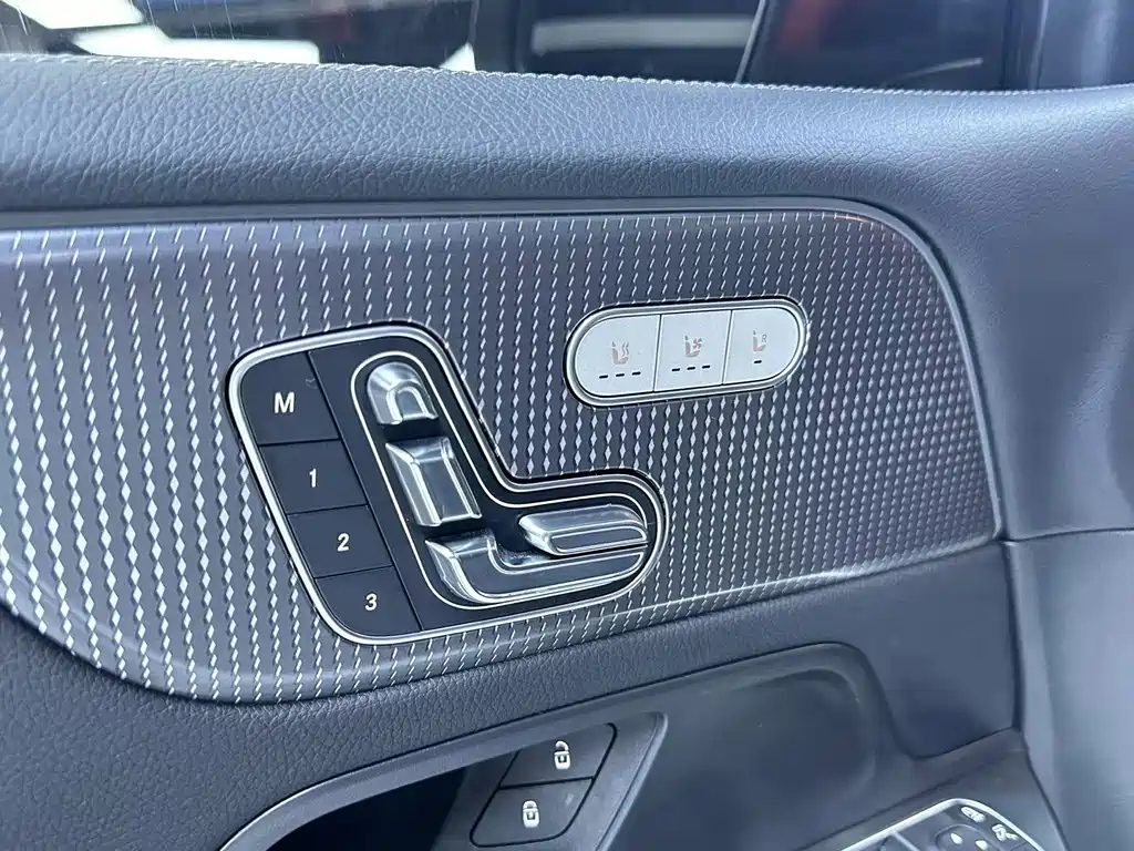 MERCEDES BENZ GLB 2022