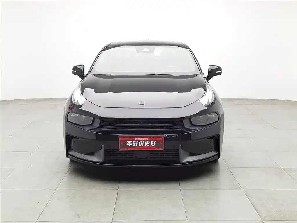 LYNK&CO 03 2018