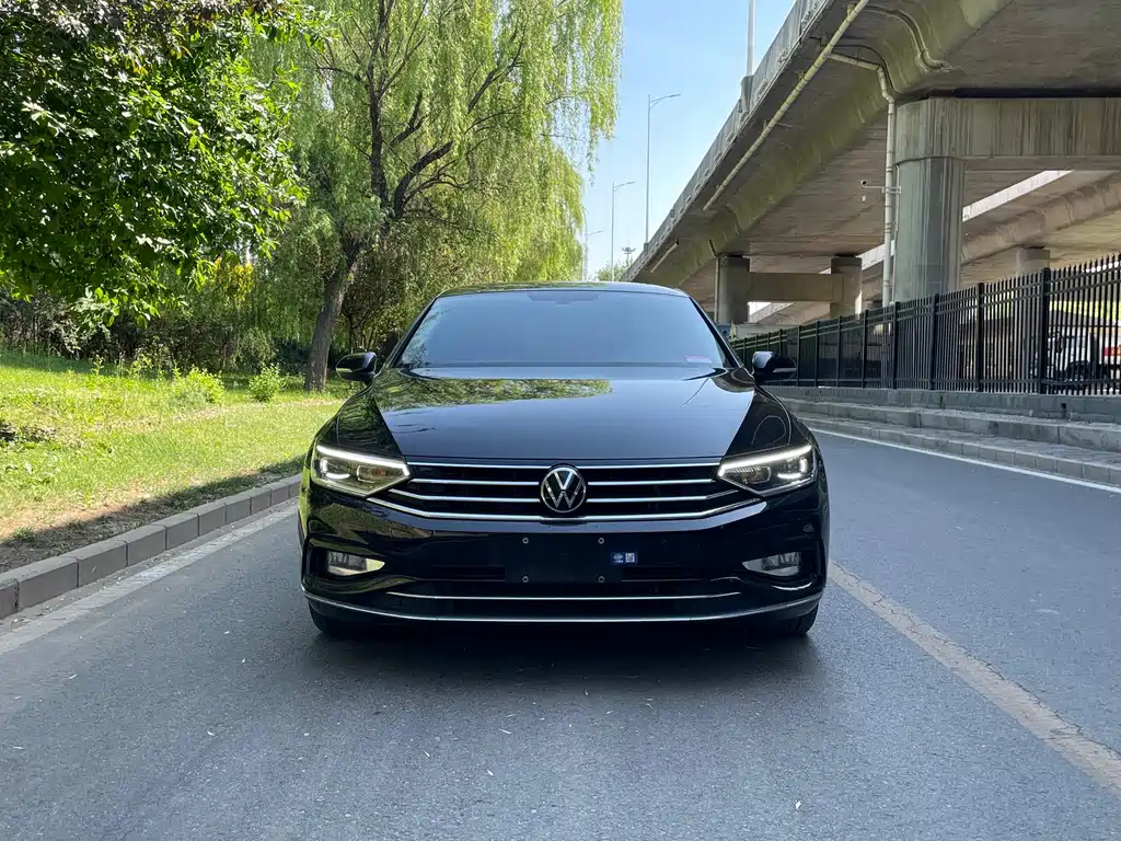 VOLKSWAGEN MAGOTAN 2022