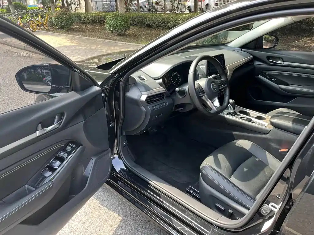 NISSAN TEANA 2021