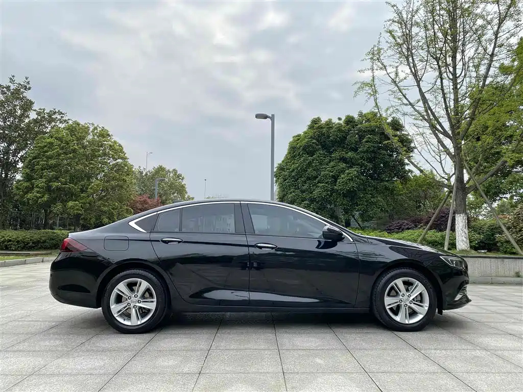 BUICK REGAL 2020