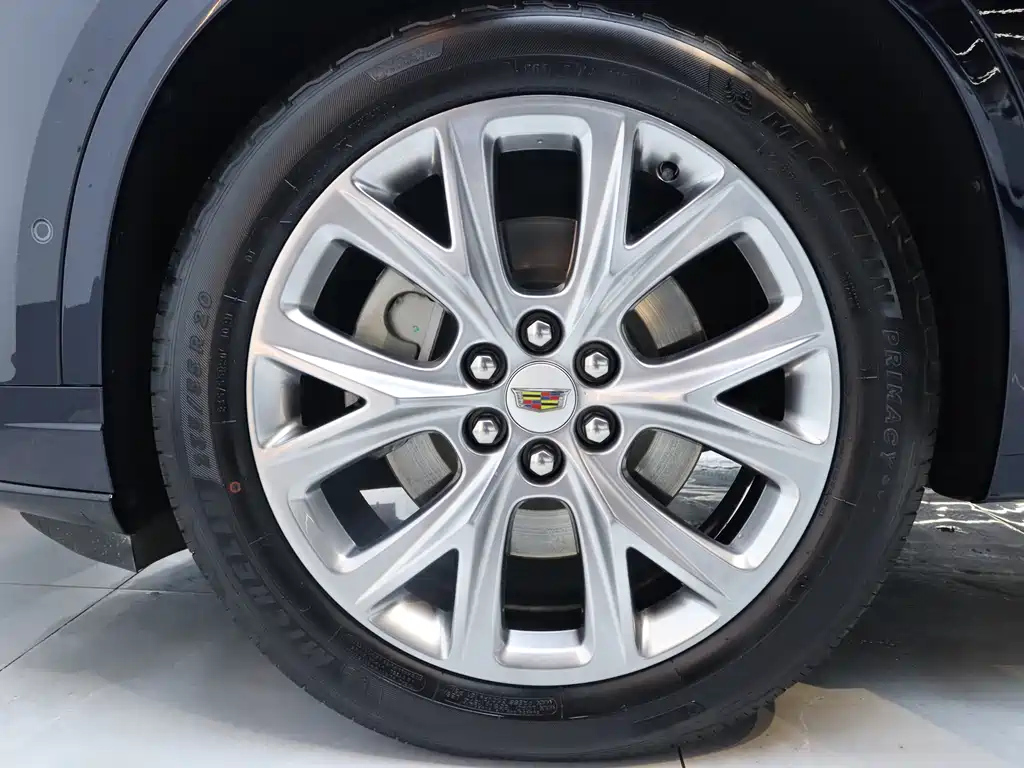 CADILLAC XT6 2021