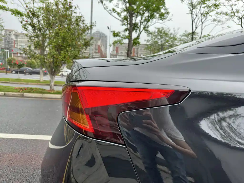 NISSAN TEANA 2022