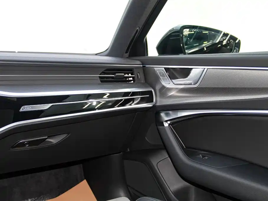 AUDI A6L 2024