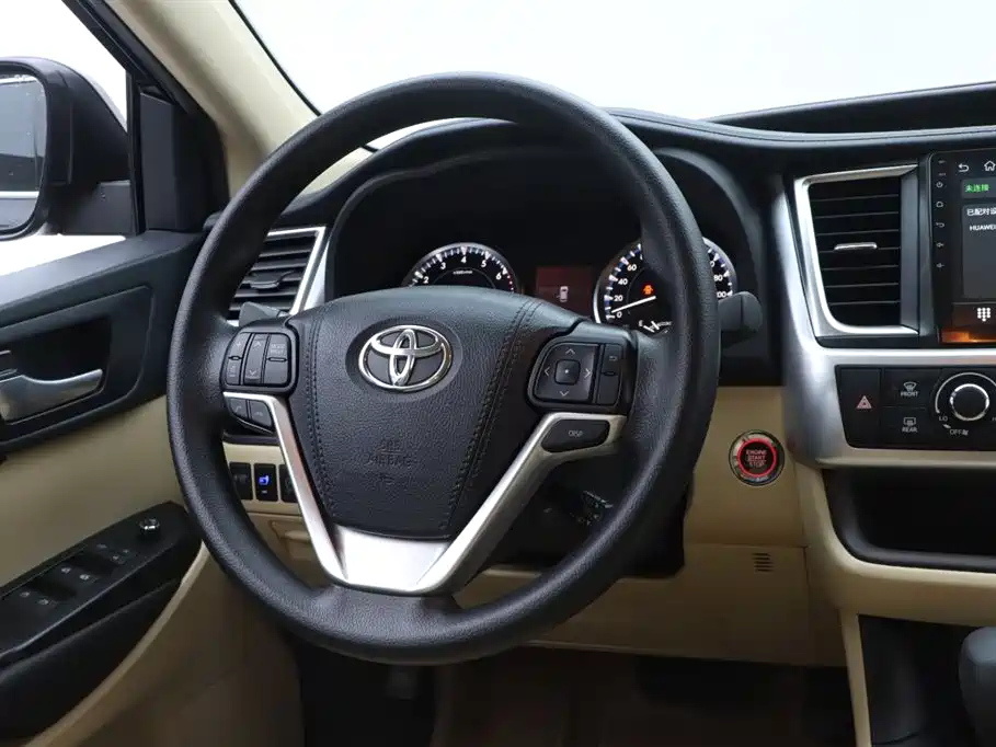 TOYOTA HIGHLANDER 2021