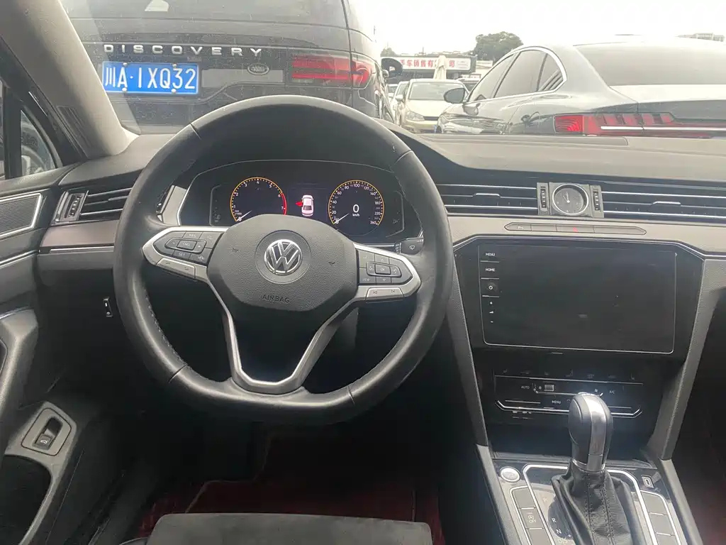 VOLKSWAGEN MAGOTAN 2020